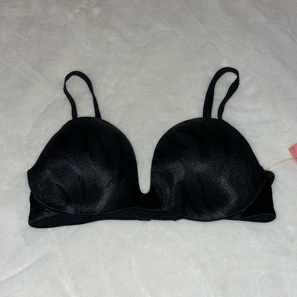 Maidenform black bra, size 36C